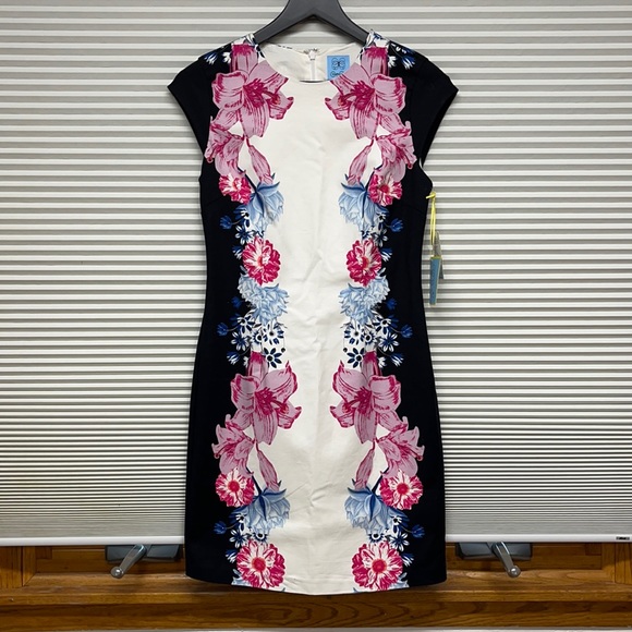 CeCe Dresses & Skirts - 2 // CeCe NWT Vivid Blossoms Floral Color Block Cap Sleeve Dress